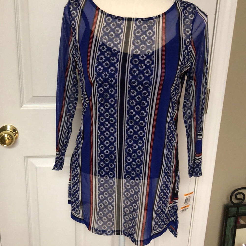 NWT 2piece bright blue cammie w/stretchy over lay